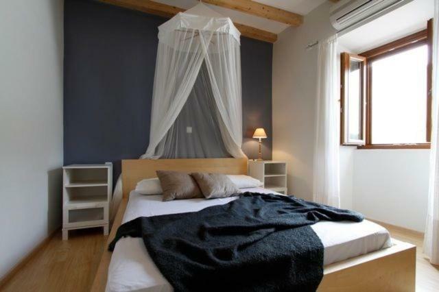 Apartment Anelina Paxos Residences *